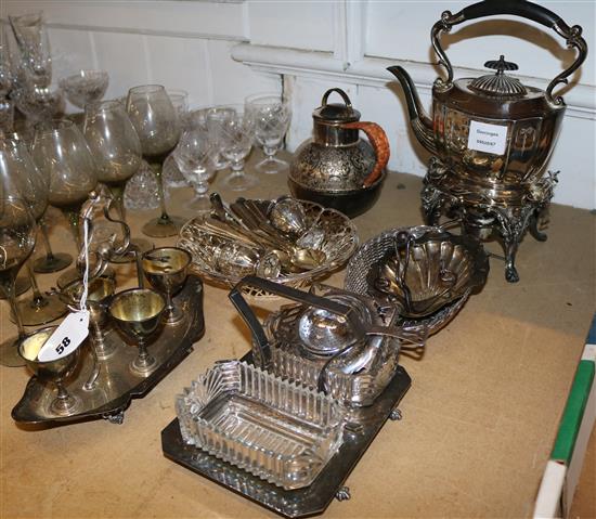 Qty of mixed plated wares
